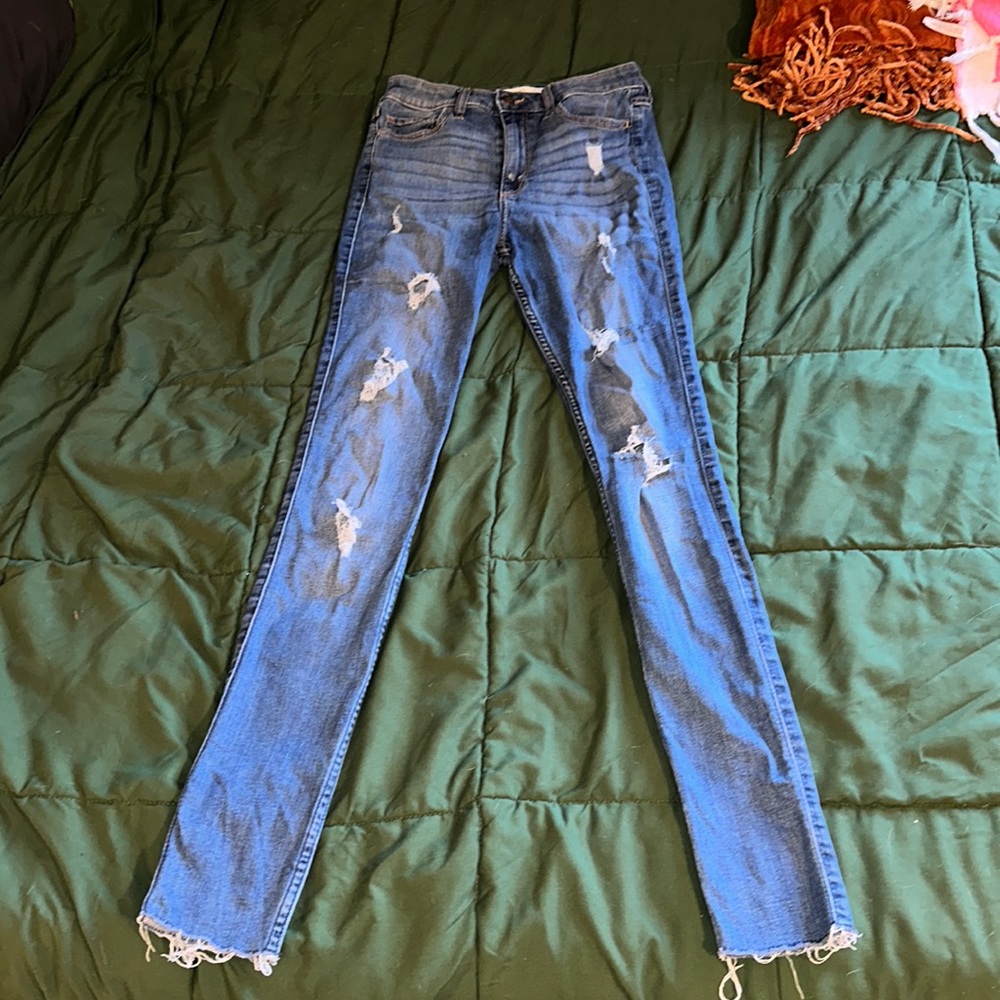 Hollister size 3L w26 l32 high rise super skinny ripped jeans